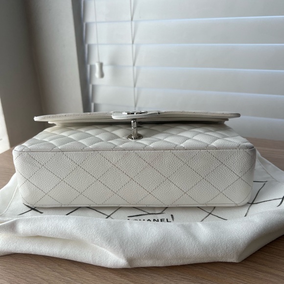 CHANEL Medium Classic Caviar SHW white caviar - Picture 7 of 14